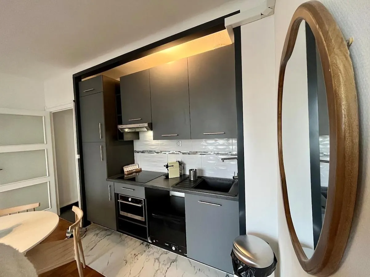 Apartment Suite Korneille Lyon